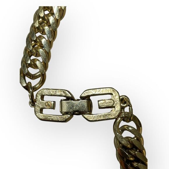 GIVENCHY Signed Necklace Curb Links Double G Clasp Vintage 1980s Designer - Picture 3 of 11